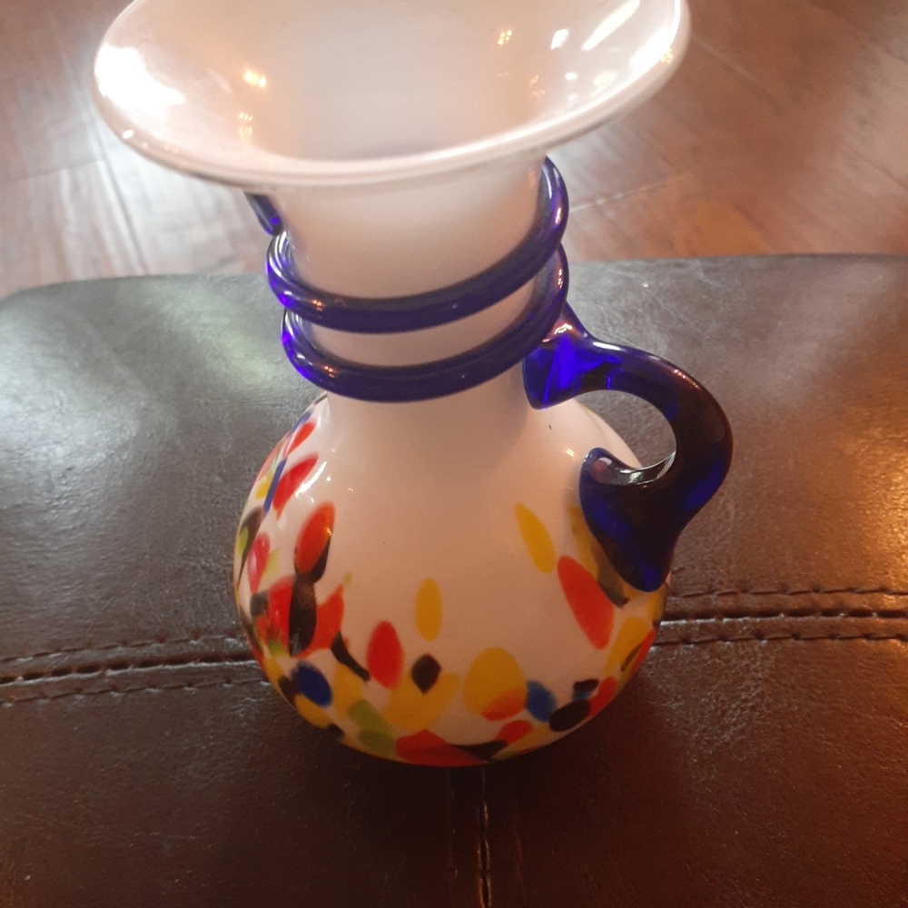 GORGEOUS Vitrocolor Recycled Glass 5" Bud Pitcher with Rigaree Made in Spain.